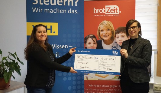 VLH-Beratungsstellenleiterin Karina Fürll und Brotzeit-Projektleiterin Isabel Kochale